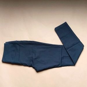 Worthington pull-on skinny dress pants